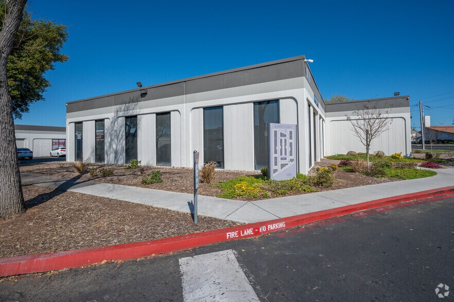 More Photos Of 7000 Franklin Blvd, Sacramento Unknown For Lease