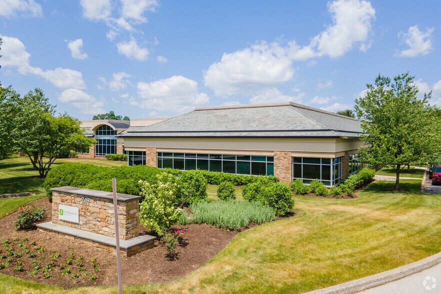 More Photos Of 747 Constitution Dr, Exton Office For Lease