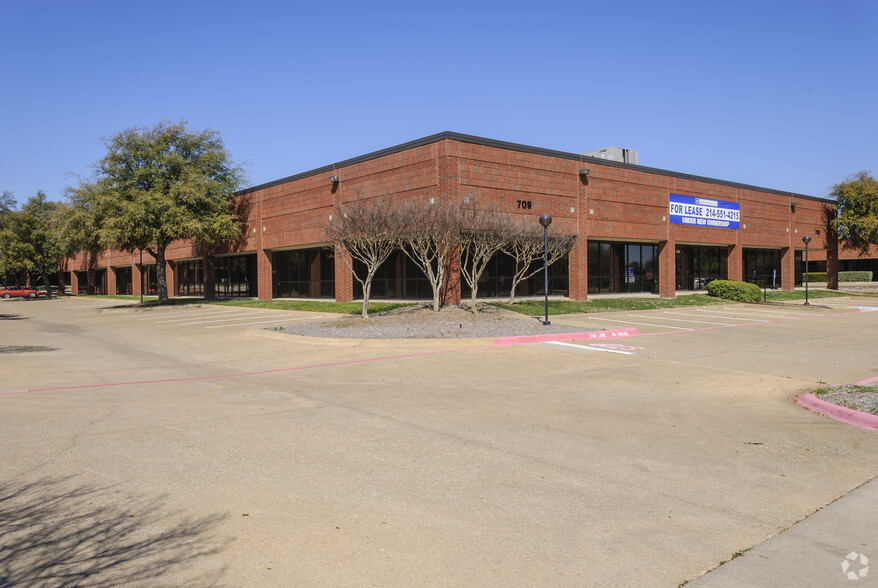 Primary Photo Of 715 N Glenville Dr, Richardson Unknown For Lease