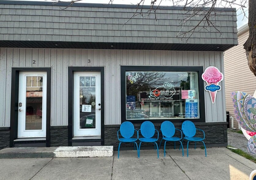 Primary Photo Of 116-118 High St, Sutton West Storefront For Lease