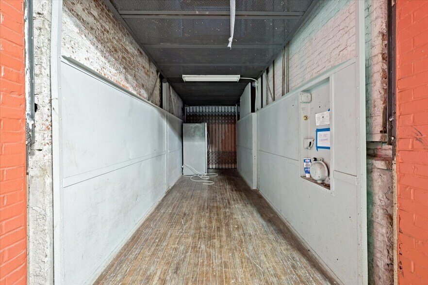 More Photos Of 128 N 8th St, Allentown Warehouse For Sale