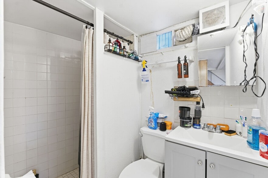 More Photos Of 630 Florida Grove Rd, Perth Amboy Apartments For Sale