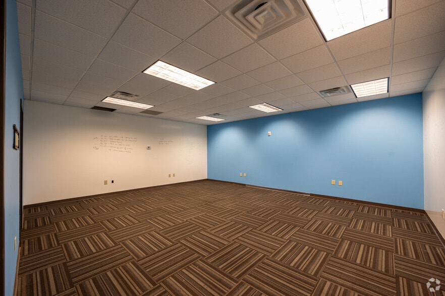 More Photos Of 303 Research Dr, Peachtree Corners Research And Development For Lease