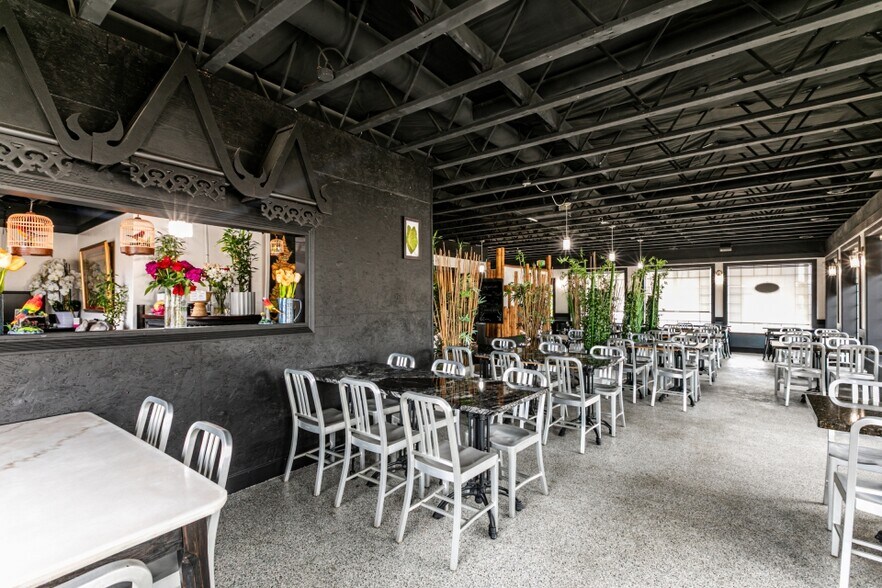 More Photos Of 410 N University Ave, Provo Fast Food For Sale