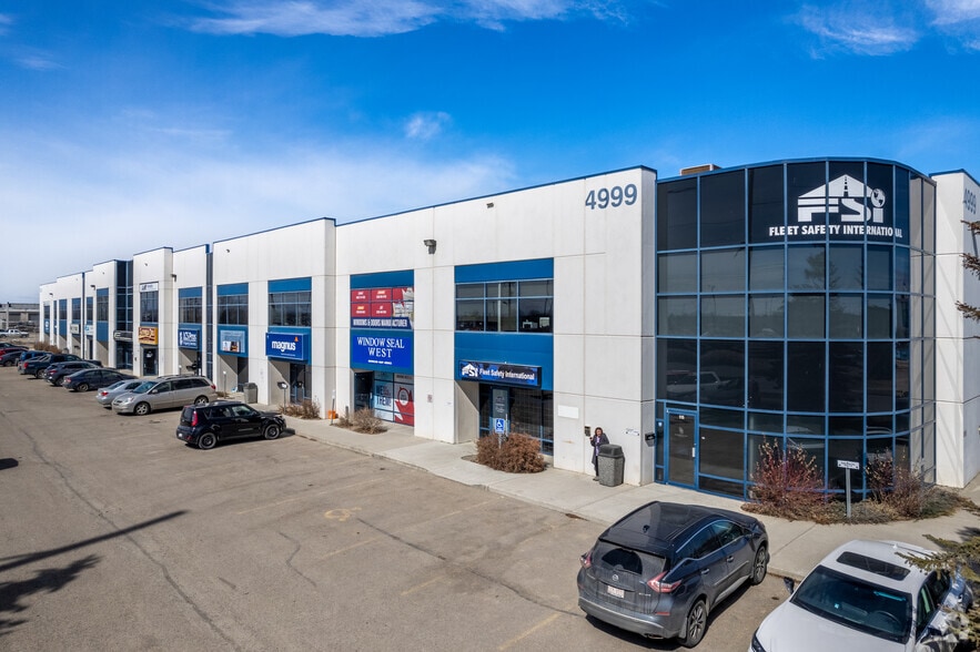 More Photos Of 4999 43rd St SE, Calgary Light Distribution For Sale