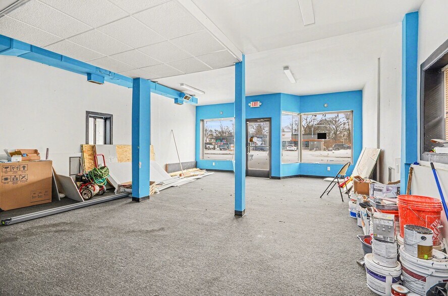 More Photos Of 1638 S Wayne Rd, Westland Storefront Retail Residential For Lease