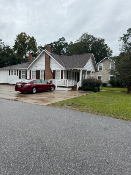 More Photos Of 610 Douglas Ave, Brewton Office Residential For Sale
