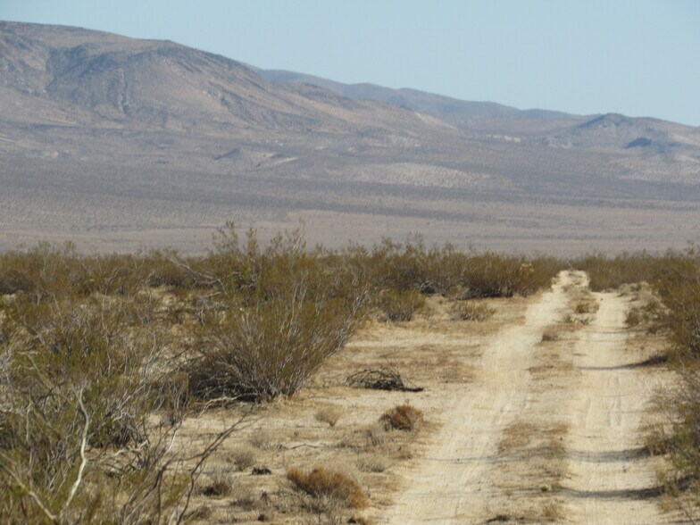 More Photos Of 341-153-16-00-8 Javis, Inyokern Land For Sale