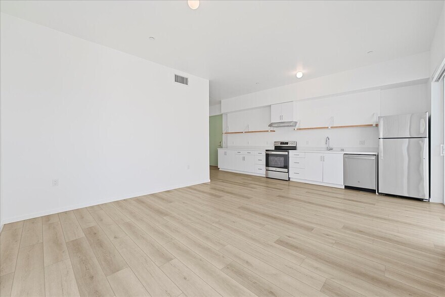 More Photos Of 636 N Juanita Ave, Los Angeles Apartments For Sale