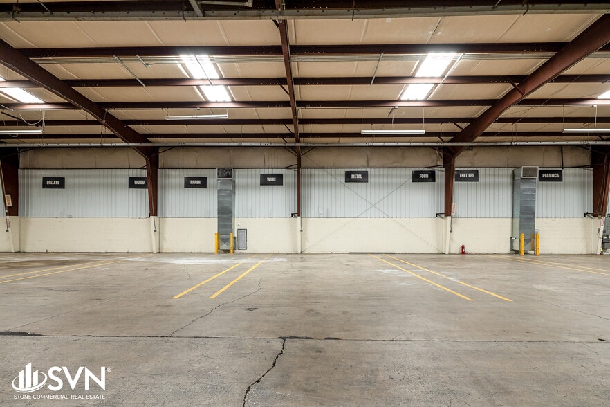 Primary Photo Of 136 Armory St, London Warehouse For Lease