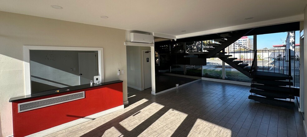 More Photos Of 1648 Gilbreth Rd, Burlingame Office For Lease