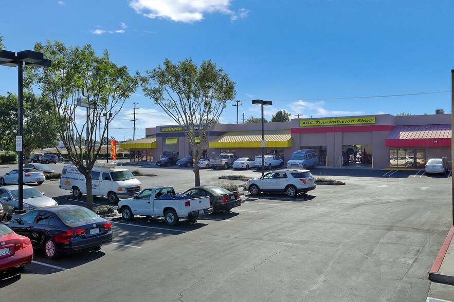 More Photos Of 1455 Herndon Ave, Modesto Auto Repair For Lease