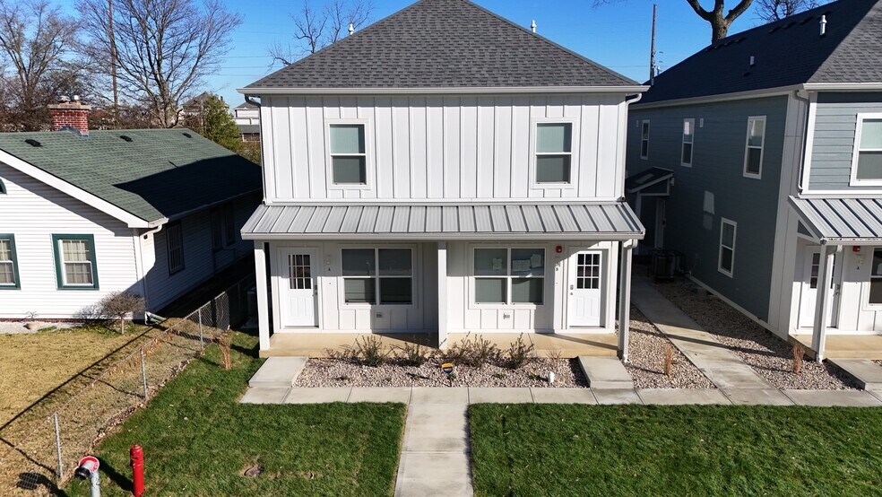 More Photos Of 3909 Winthrop Ave, Indianapolis Apartments For Sale