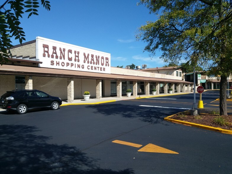 More Photos Of 4000-4046 W 111th St, Oak Lawn Unknown For Lease