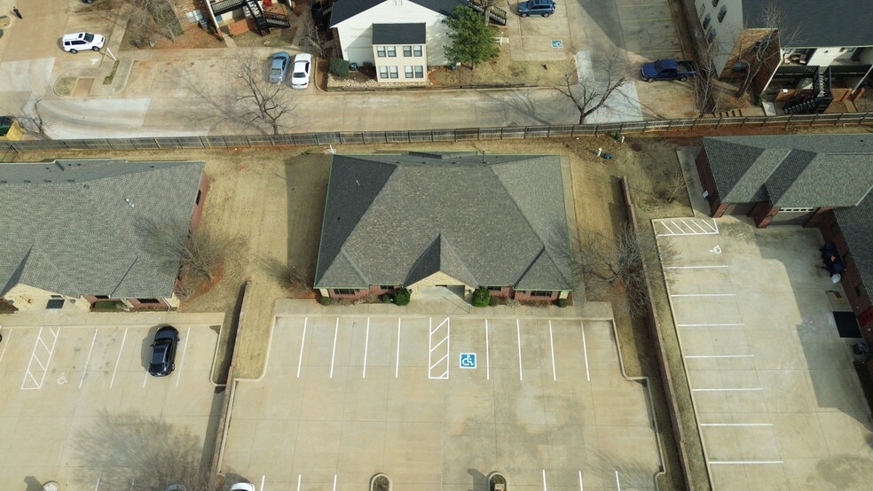 More Photos Of 12308 Hidden Forest Blvd, Oklahoma City Medical For Sale
