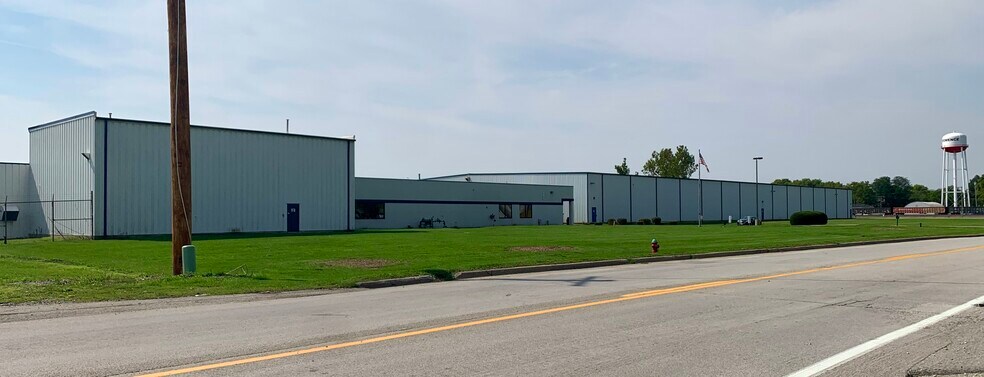 More Photos Of 11360 E State Route 114, Momence Manufacturing For Lease