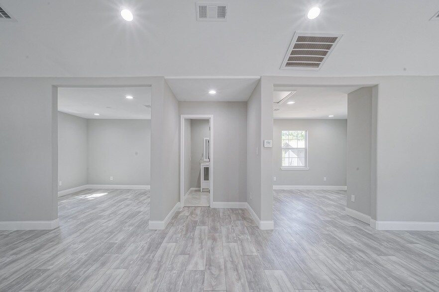 More Photos Of 6864 Pecan St, Frisco Office For Lease