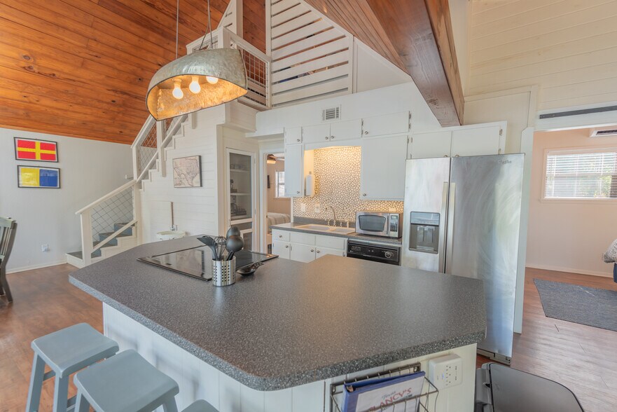 More Photos Of 108 E Barker Creek Dr, Scroggins Specialty For Sale