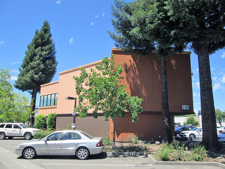 More Photos Of 200 Montgomery Dr, Santa Rosa Office For Lease