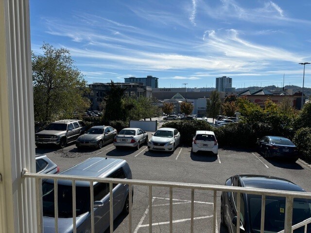 More Photos Of 2204 Crestmoor Rd, Nashville Medical For Lease