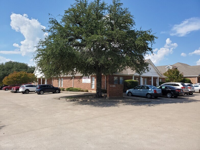 More Photos Of 2707 Bolton Boone Dr, DeSoto Medical For Lease