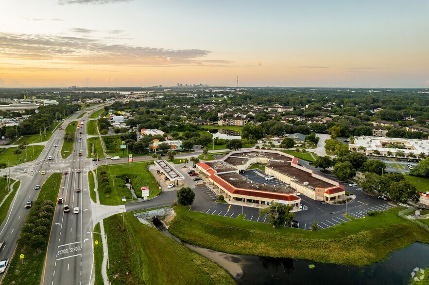 More Photos Of 5570-5598 N Orange Blossom Trl, Orlando Office For Lease