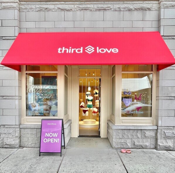 Primary Photo Of 3539 N Southport Ave, Chicago Storefront Retail Residential For Sale