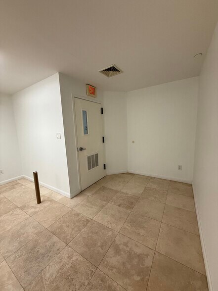 More Photos Of 30-63 38th St, Long Island City Office Residential For Sale