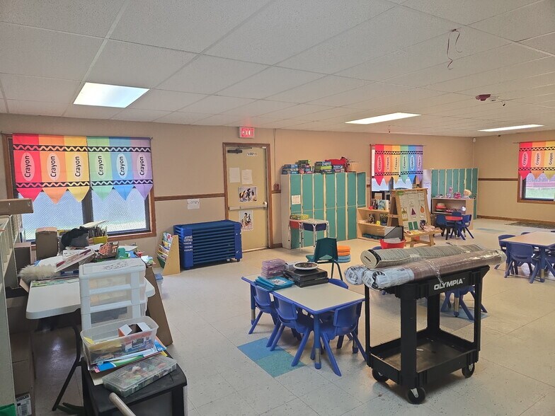 More Photos Of 3675 Riverdale Rd, Memphis Daycare Center For Sale