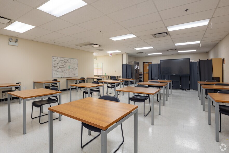 More Photos Of 6057 S Western Ave, Chicago Freestanding For Sale