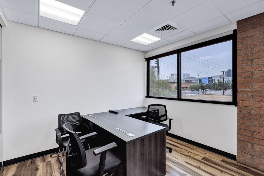 More Photos Of 2727 N 3rd St, Phoenix Office For Sale