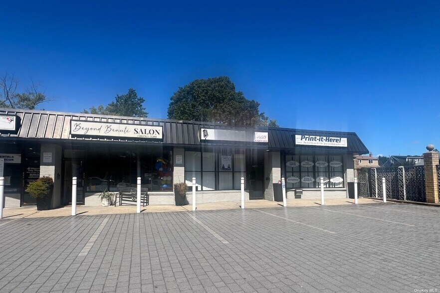 Primary Photo Of 177-185 Jerusalem Ave, Massapequa Unknown For Lease