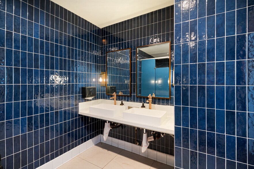 More Photos Of 303 S Mission Dr, San Gabriel Restaurant For Sale
