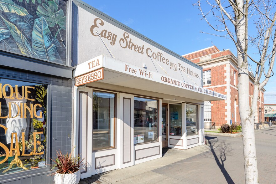 More Photos Of 128 W 1st St, Port Angeles General Retail For Sale