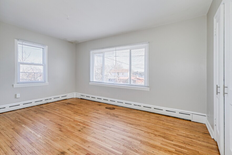 More Photos Of 609-611 N Dale St N, Saint Paul Storefront Retail Residential For Sale