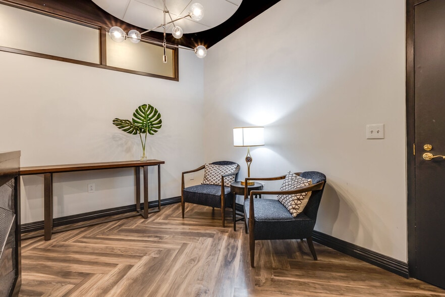 More Photos Of 1612 Westgate Cir, Brentwood Office For Lease