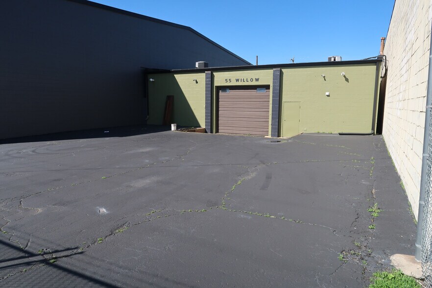 More Photos Of 55 Willow St, Nashville Office For Lease