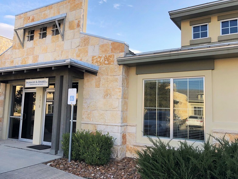More Photos Of 1920 Corporate Dr, San Marcos Office For Sale