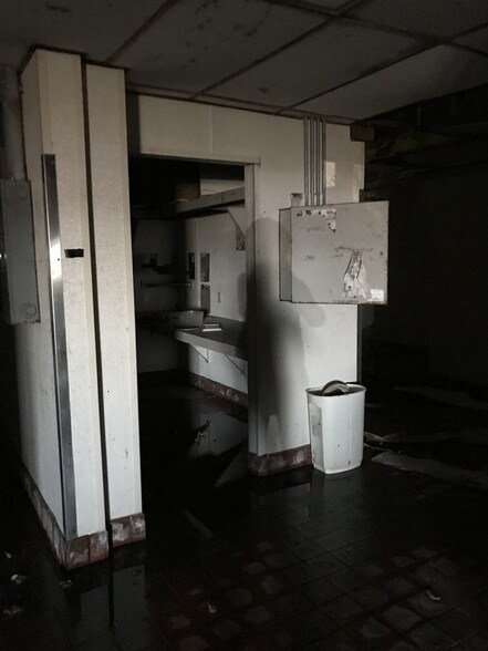 More Photos Of 14514 Jefferson Davis Hwy, Woodbridge Fast Food For Lease