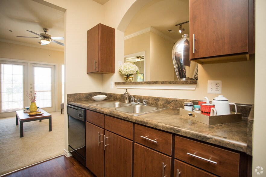 More Photos Of Mooreview Pky @ Loudoun County Pky, Ashburn Unknown For Lease