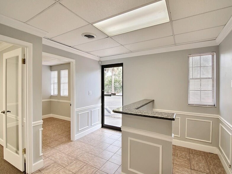 More Photos Of 800 20th Pl, Vero Beach Medical For Lease