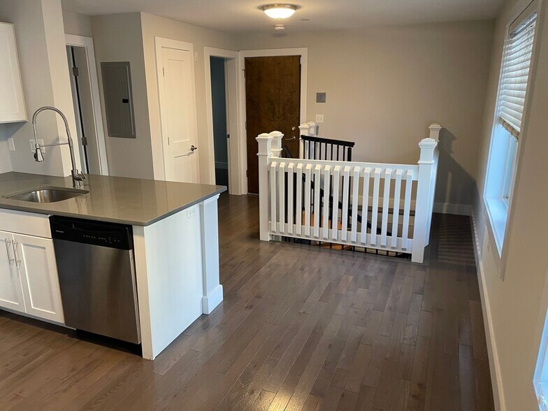 More Photos Of 543 Dorchester Ave, South Boston Apartments For Sale
