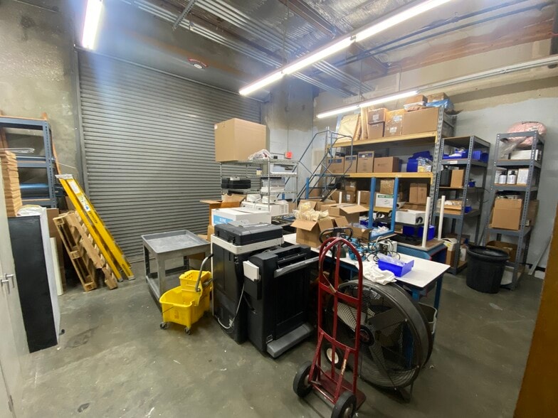 More Photos Of 365 Woodview Ave, Morgan Hill Warehouse For Lease
