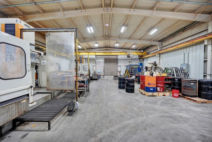 More Photos Of 2110 W 44th St, Odessa Industrial For Sale