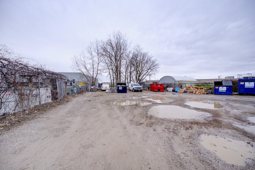 More Photos Of 114 Easton Rd, Brantford Industrial For Sale