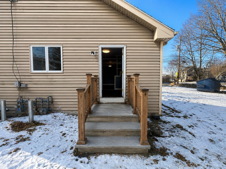More Photos Of 379-381 Sconticut Neck Rd, Fairhaven Storefront Retail Office For Sale