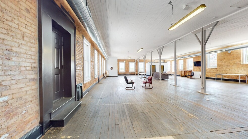 More Photos Of 110 N Broad St, Monroe Storefront Retail Office For Sale