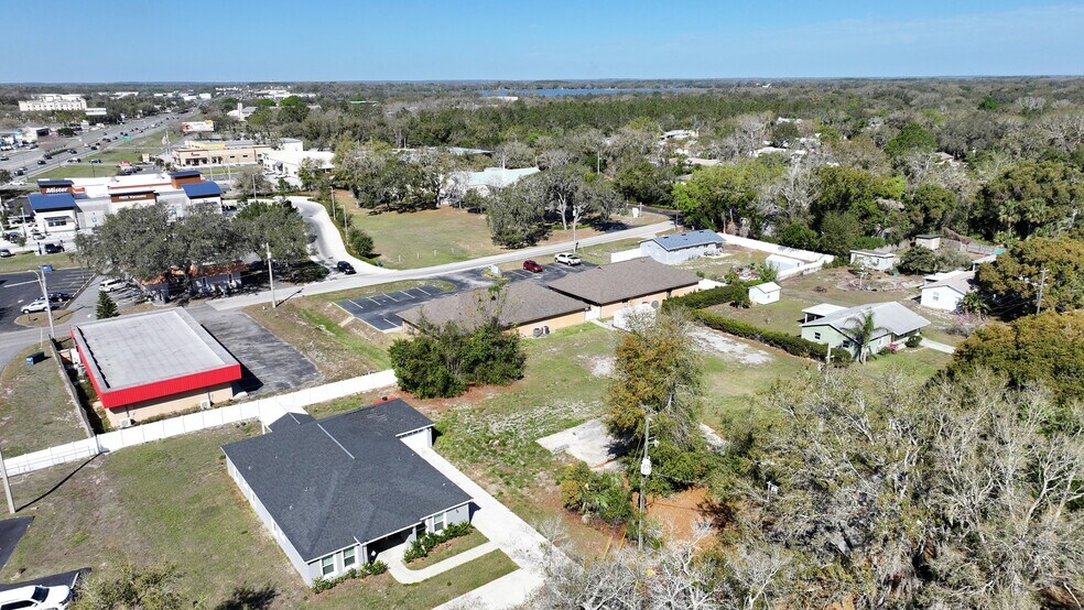 More Photos Of 32644 Blossom ln, Leesburg Office For Sale