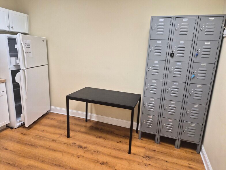 More Photos Of 220 Brighton Rd, Cape May Court House Office For Sale