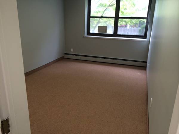 More Photos Of 1 Barstow Rd, Great Neck Apartments For Sale